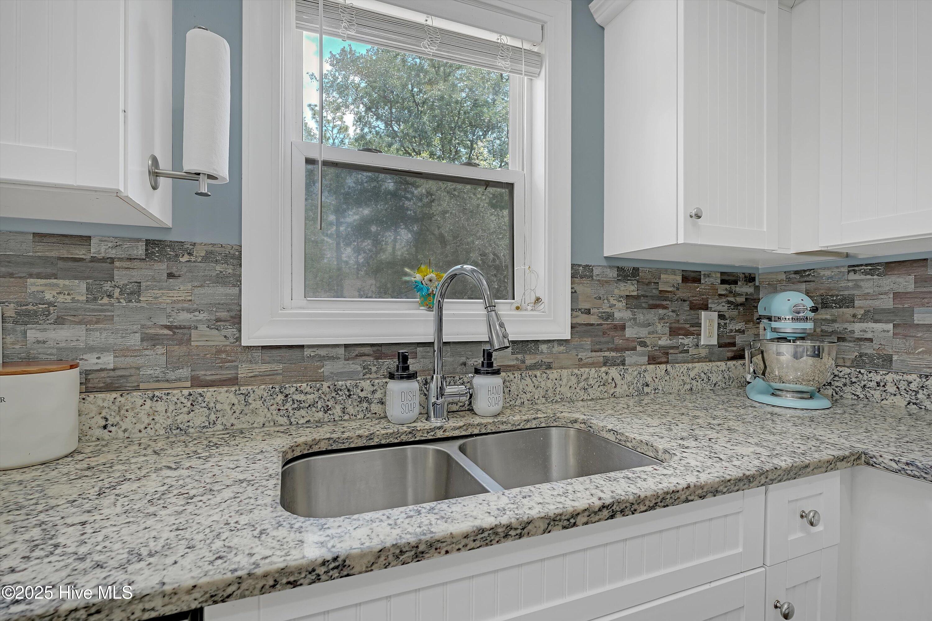 498 Edgewood Road Southport, NC 28461 - Photo 12 of 46 13-A7402130