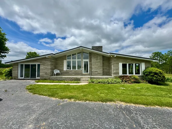 $200,000 | 1039 Old Martha Washington Road, Clarkrange, TN 38553