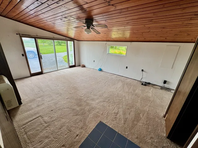 $219,000 | 1039 Old Martha Washington Road, Clarkrange, TN 38553