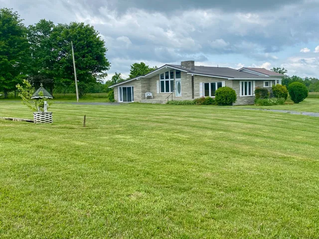 $219,000 | 1039 Old Martha Washington Road, Clarkrange, TN 38553