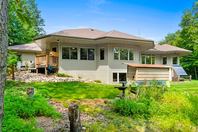 $724,900 | 6149 Kawula Lane, Sobieski, WI 54171