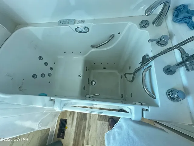 $199,000 | 1705 Highway 100, Decaturville, TN 38329