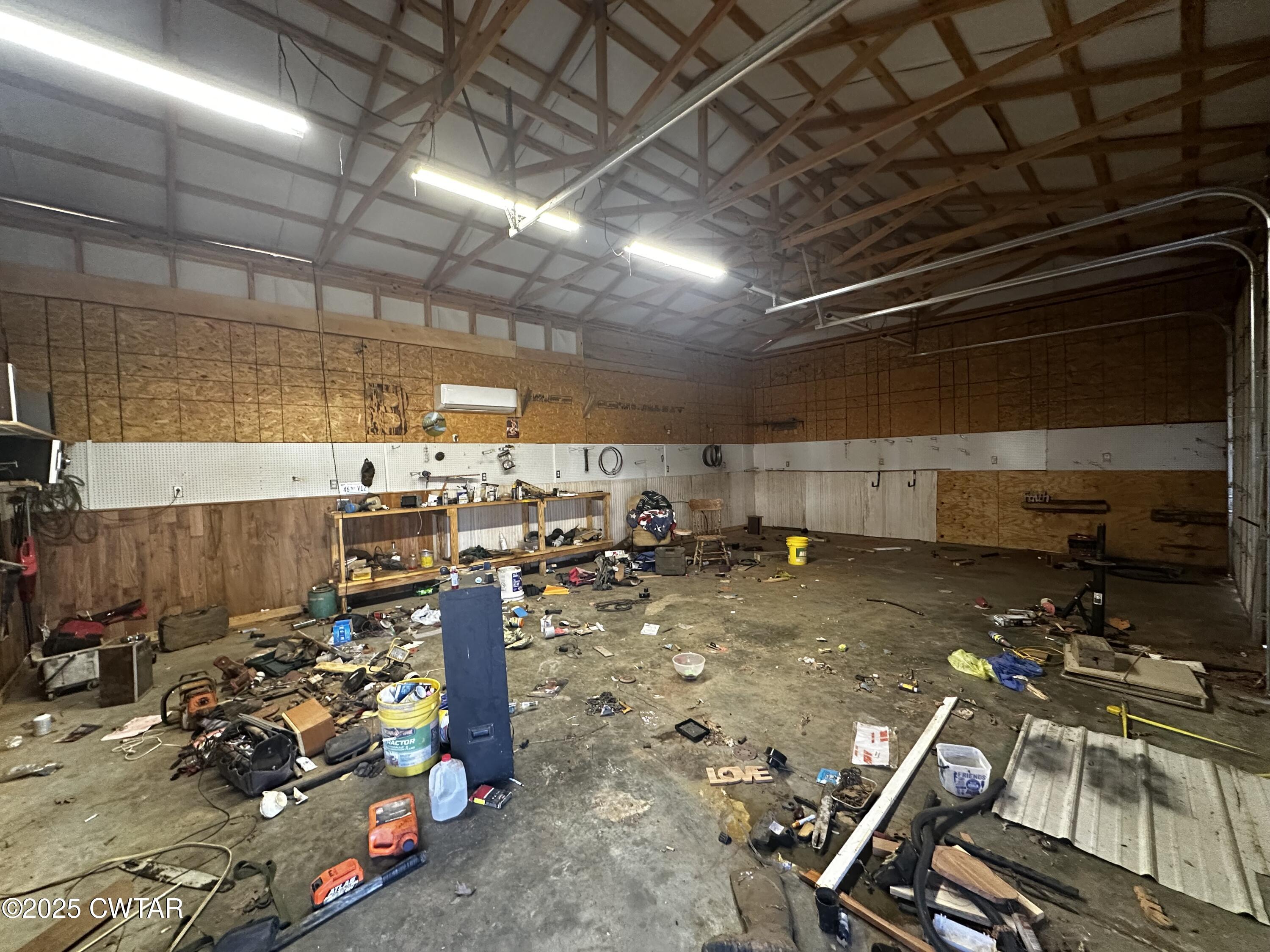 1705 Highway 100 Decaturville, TN 38329 - Photo 42 of 45 a view of a room with gym equipment