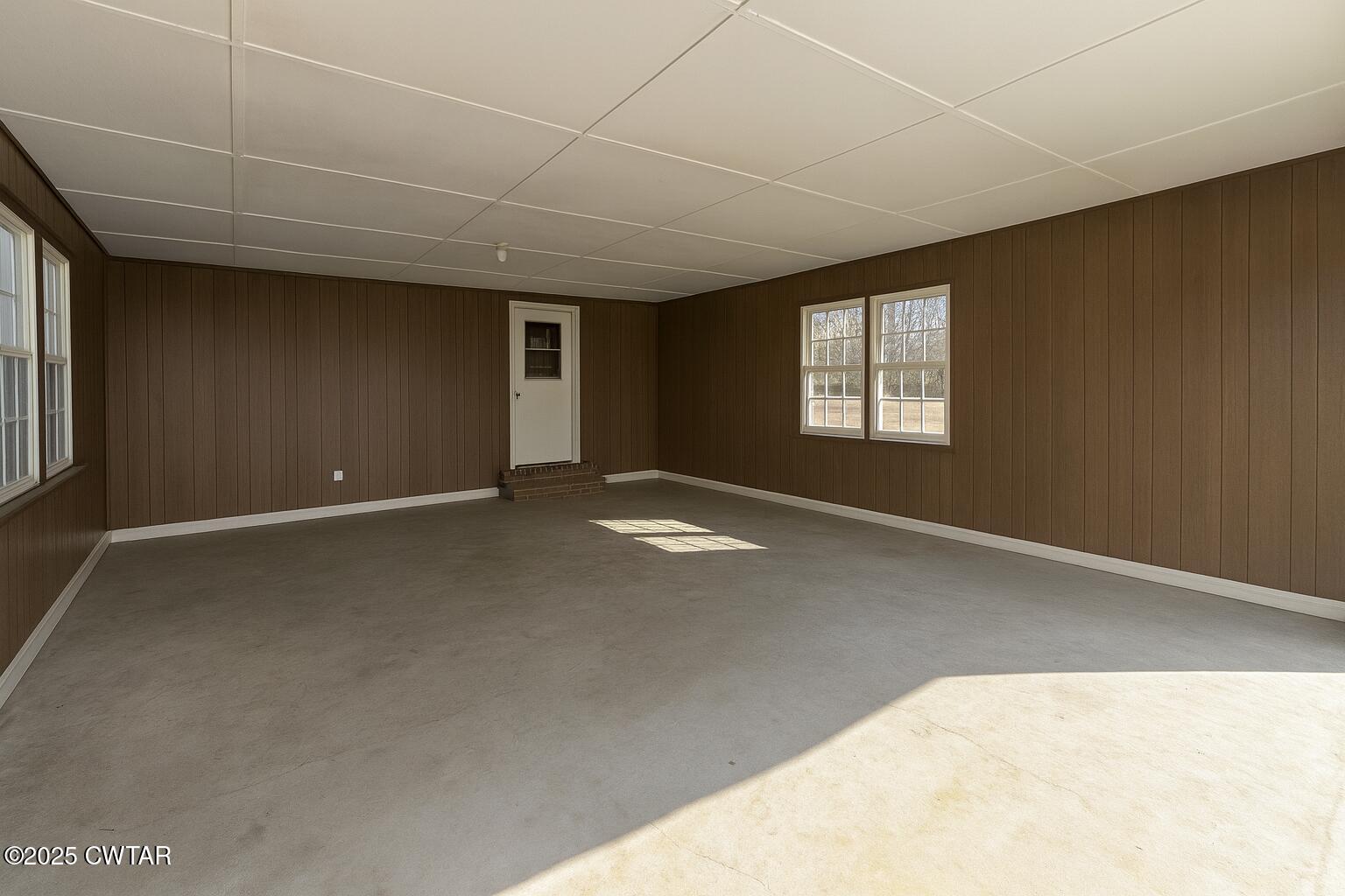 1705 Highway 100 Decaturville, TN 38329 - Photo 5 of 45 Staged