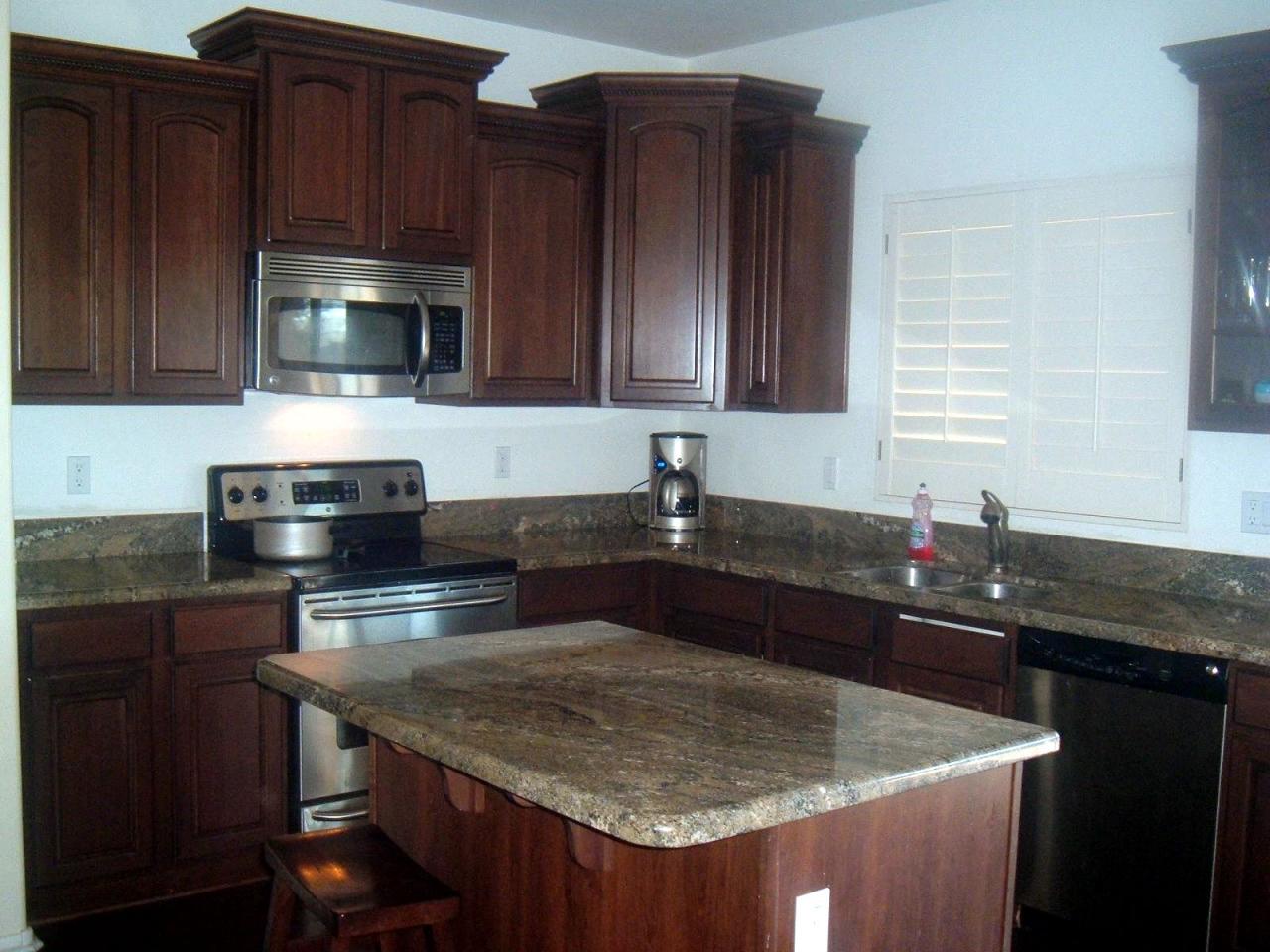 9861 Barley Road Florence, AZ 85132 - Photo 3 of 20 Kitchen 2
