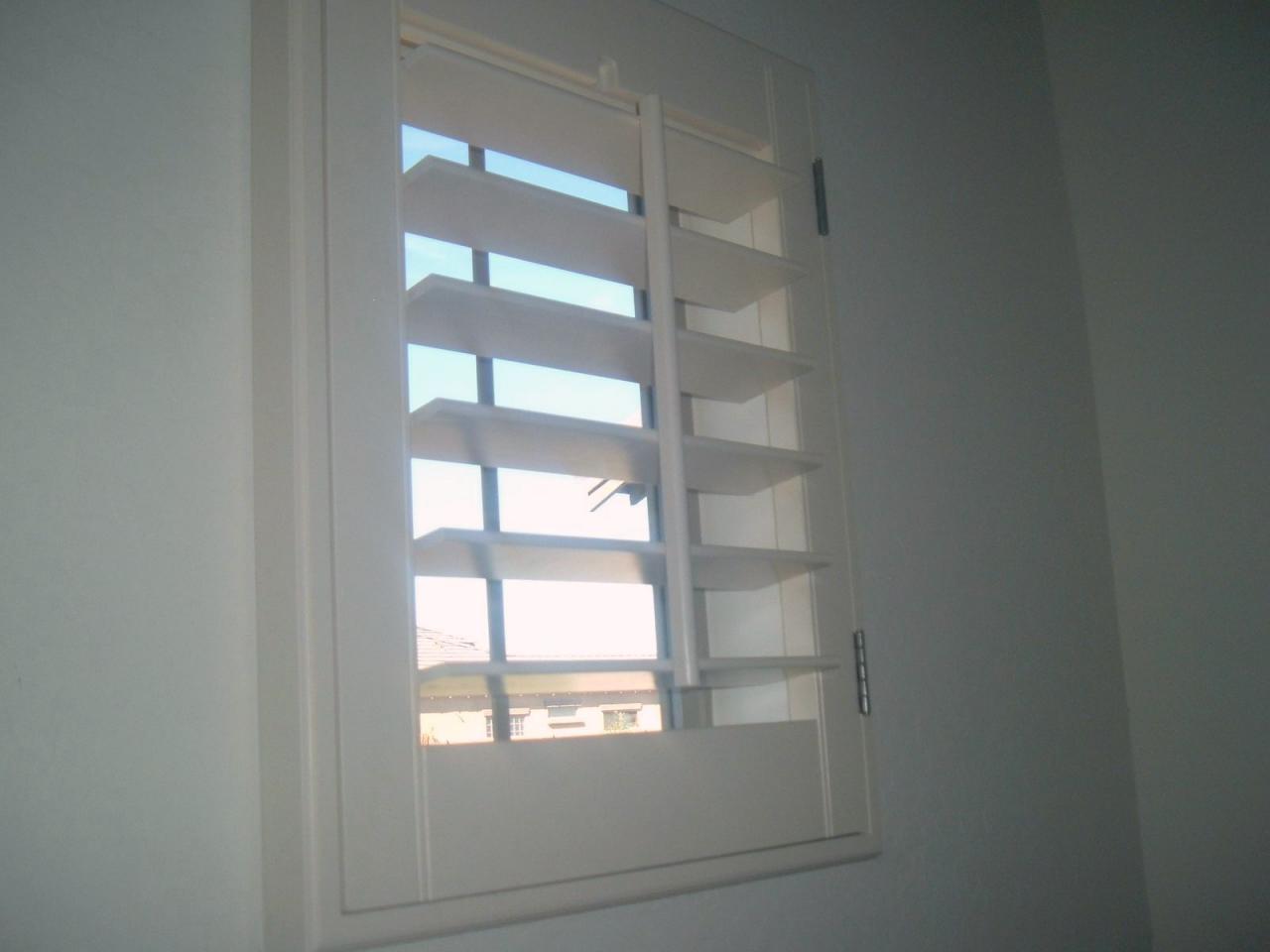 9861 Barley Road Florence, AZ 85132 - Photo 10 of 20 Real wood plantation shutters