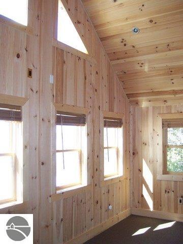 8680 South Lakeview Road Traverse City, MI 49684 - Photo 4 of 15 1713078-3.JPG