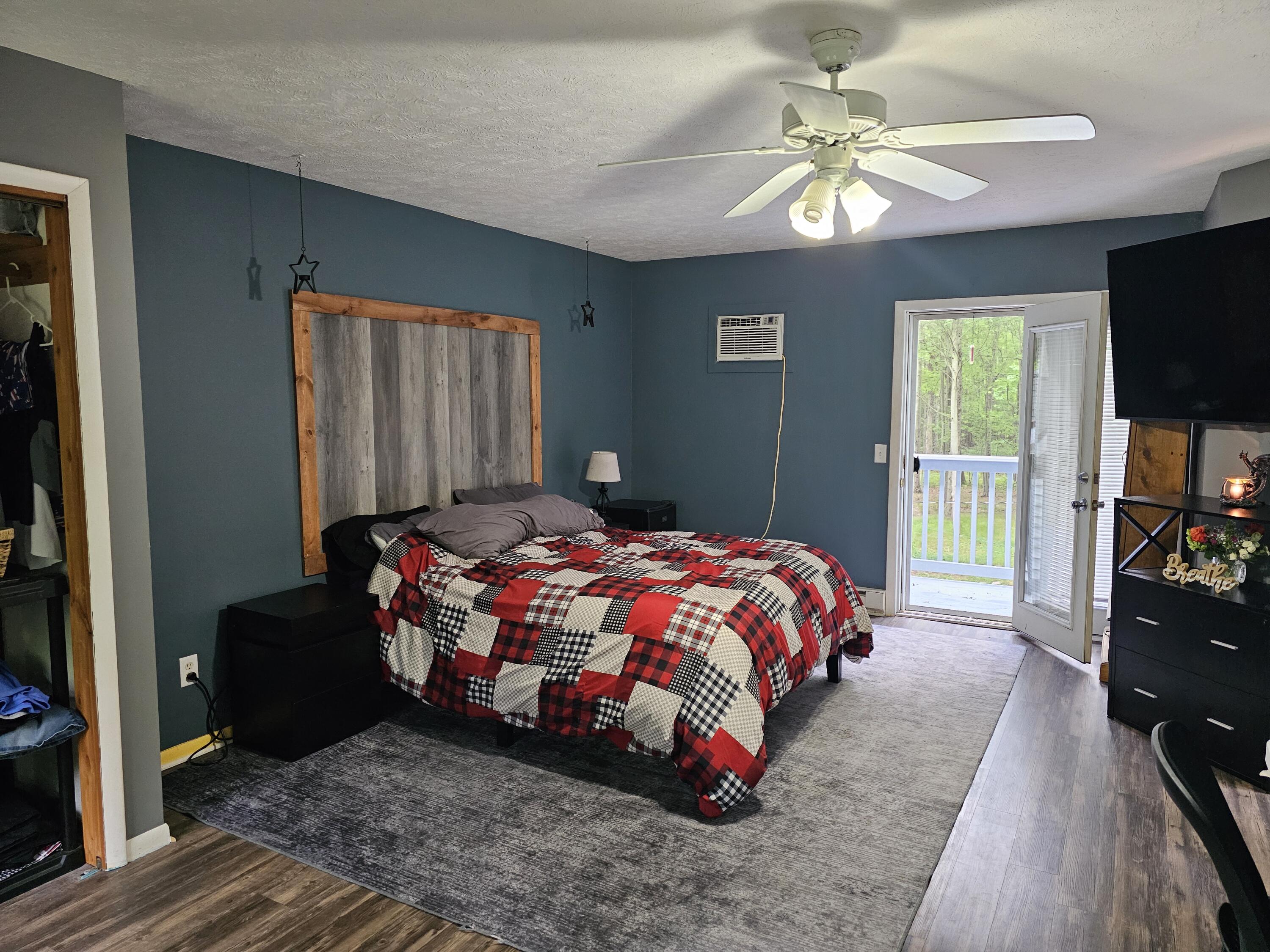 1695 Simonelli Road Muskegon, MI 49445 - Photo 8 of 34 1000068281