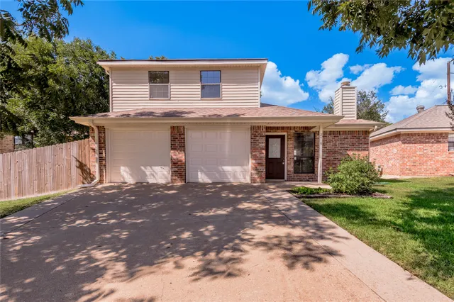 $249,900 | 2418 Settlers Way, Huntsville, TX 77320