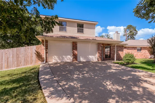 $249,900 | 2418 Settlers Way, Huntsville, TX 77320