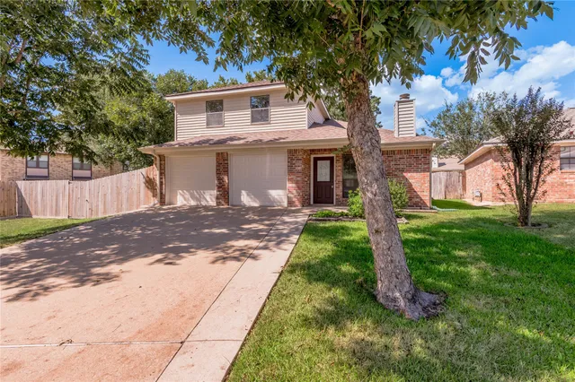 $249,900 | 2418 Settlers Way, Huntsville, TX 77320