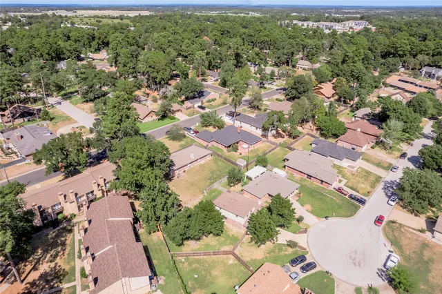 $249,900 | 2418 Settlers Way, Huntsville, TX 77320