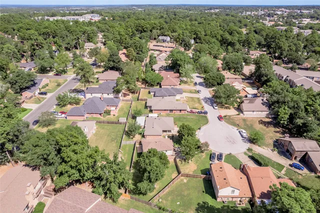 $249,900 | 2418 Settlers Way, Huntsville, TX 77320