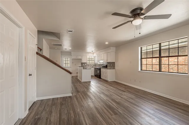 $249,900 | 2418 Settlers Way, Huntsville, TX 77320