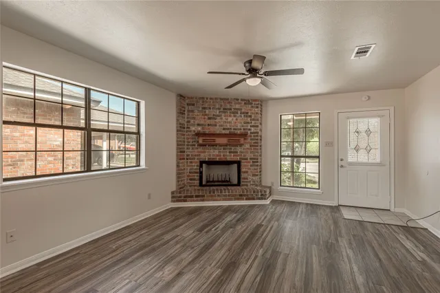 $249,900 | 2418 Settlers Way, Huntsville, TX 77320