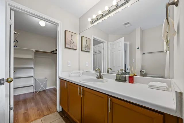 $2,450 | 5006 Acorn Grove Court, Austin, TX 78744