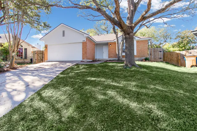 $2,450 | 5006 Acorn Grove Court, Austin, TX 78744