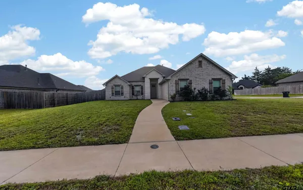 $379,000 | 19175 Seneca Drive, Flint, TX 75762