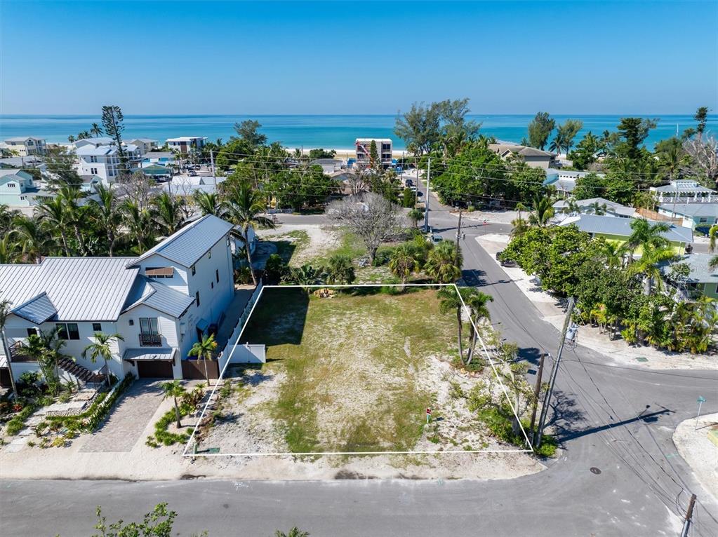607 Jacaranda Road Anna Maria, FL 34216 - Photo 3 of 10 Gallery Image 3