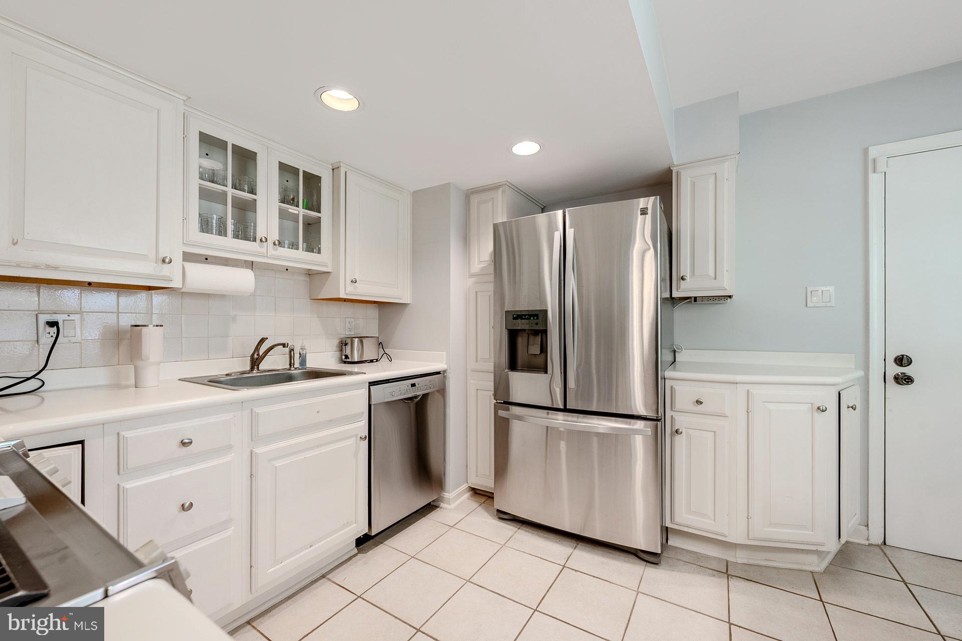 2320 Rosedown Drive Reston, VA 20191 - Photo 17 of 37 Gallery Image 17