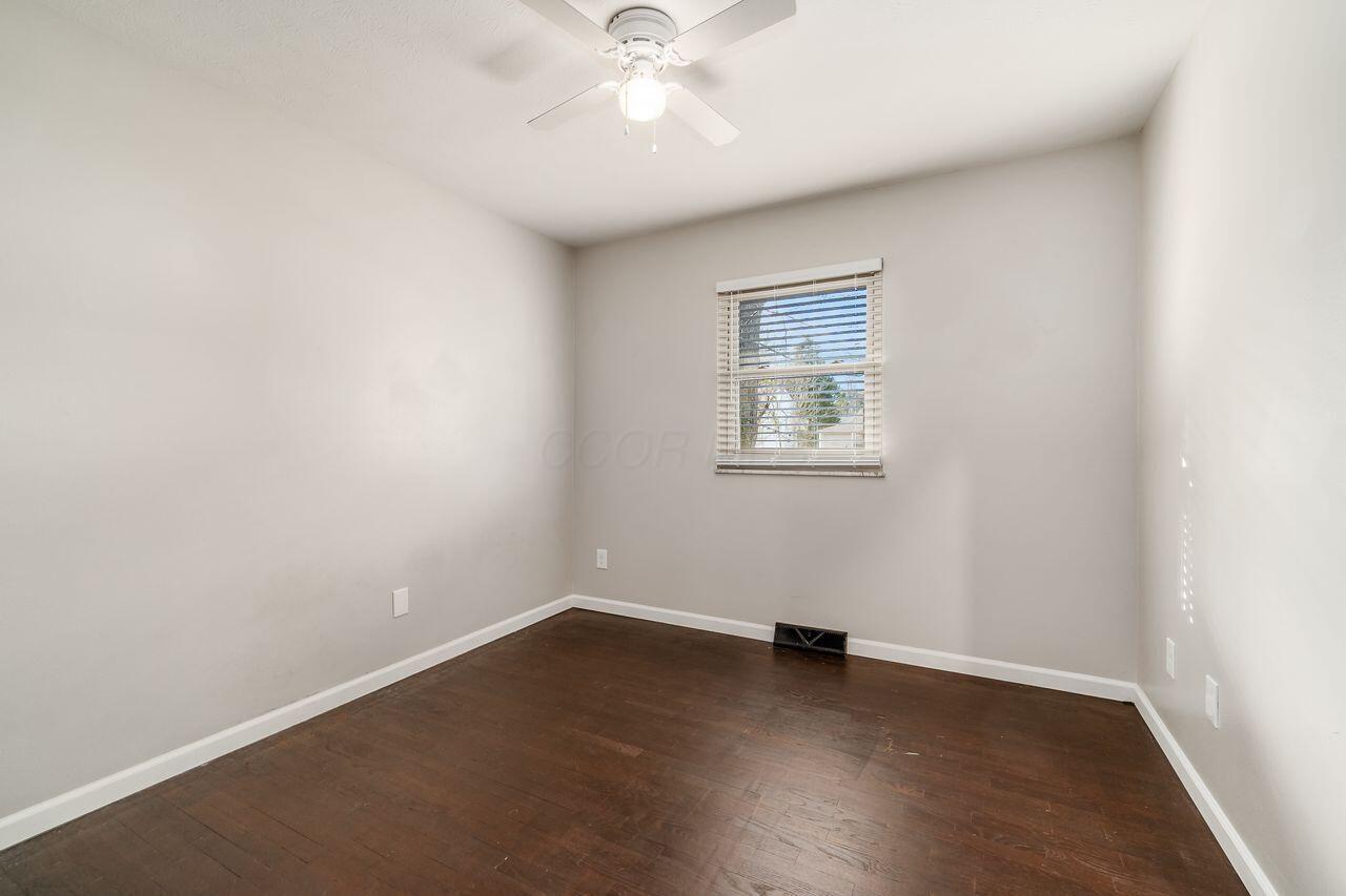 6035 Karl Road Columbus, OH 43229 - Photo 16 of 32 Y_6035_Karl_Rd-024