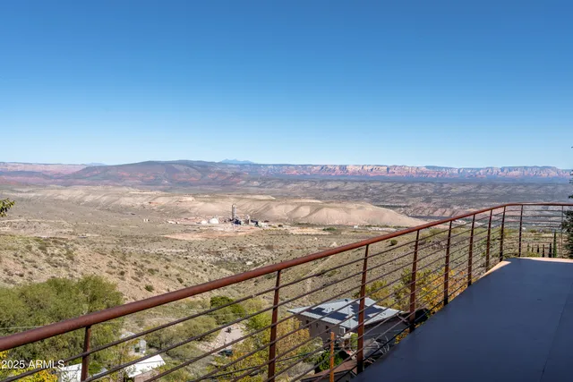$880,000 | 100 Dundee Avenue, Jerome, AZ 86331