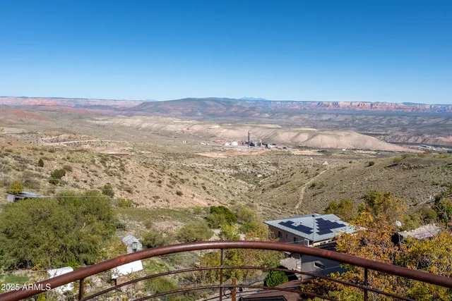 $880,000 | 100 Dundee Avenue, Jerome, AZ 86331