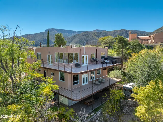 $880,000 | 100 Dundee Avenue, Jerome, AZ 86331