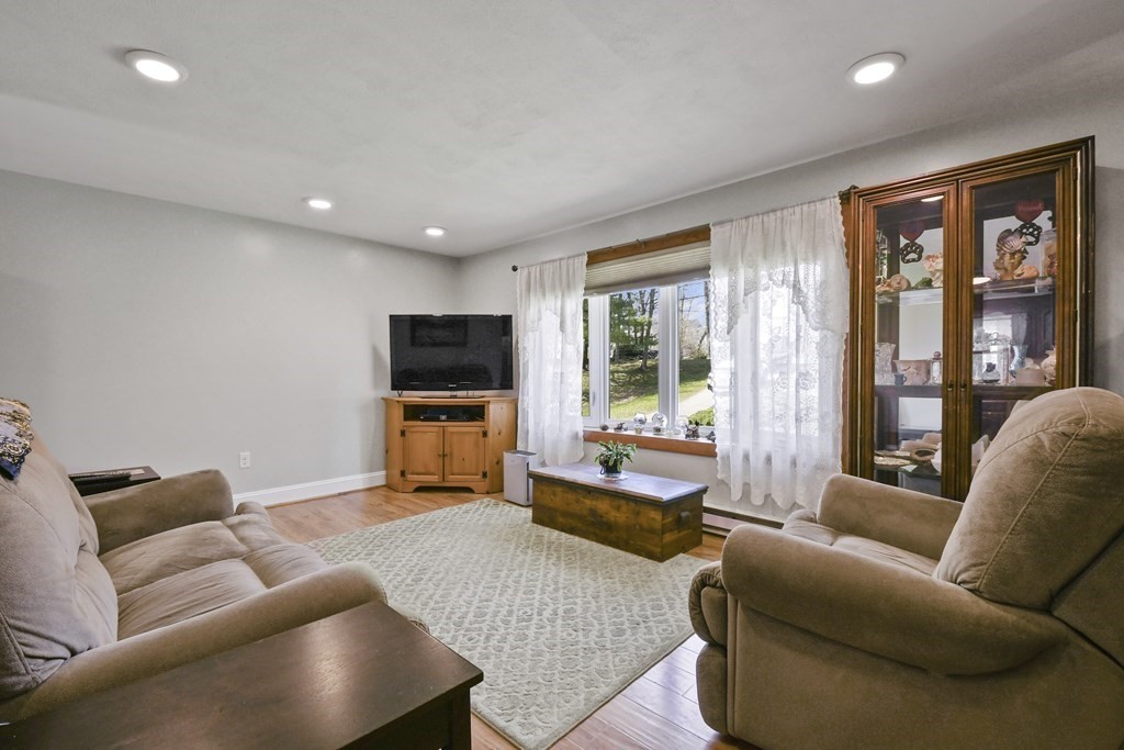 78 Ellis Road Southbridge, MA 01550 - Photo 2 of 31 Gallery Image 2