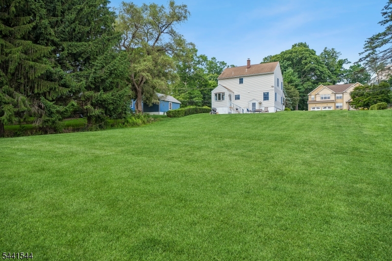 26 Longview Avenue Randolph, NJ 07869 - Photo 39 of 43