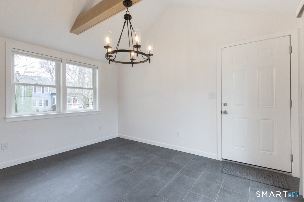 18 Maple Street Trumbull, CT 06611 - Photo 11 of 37