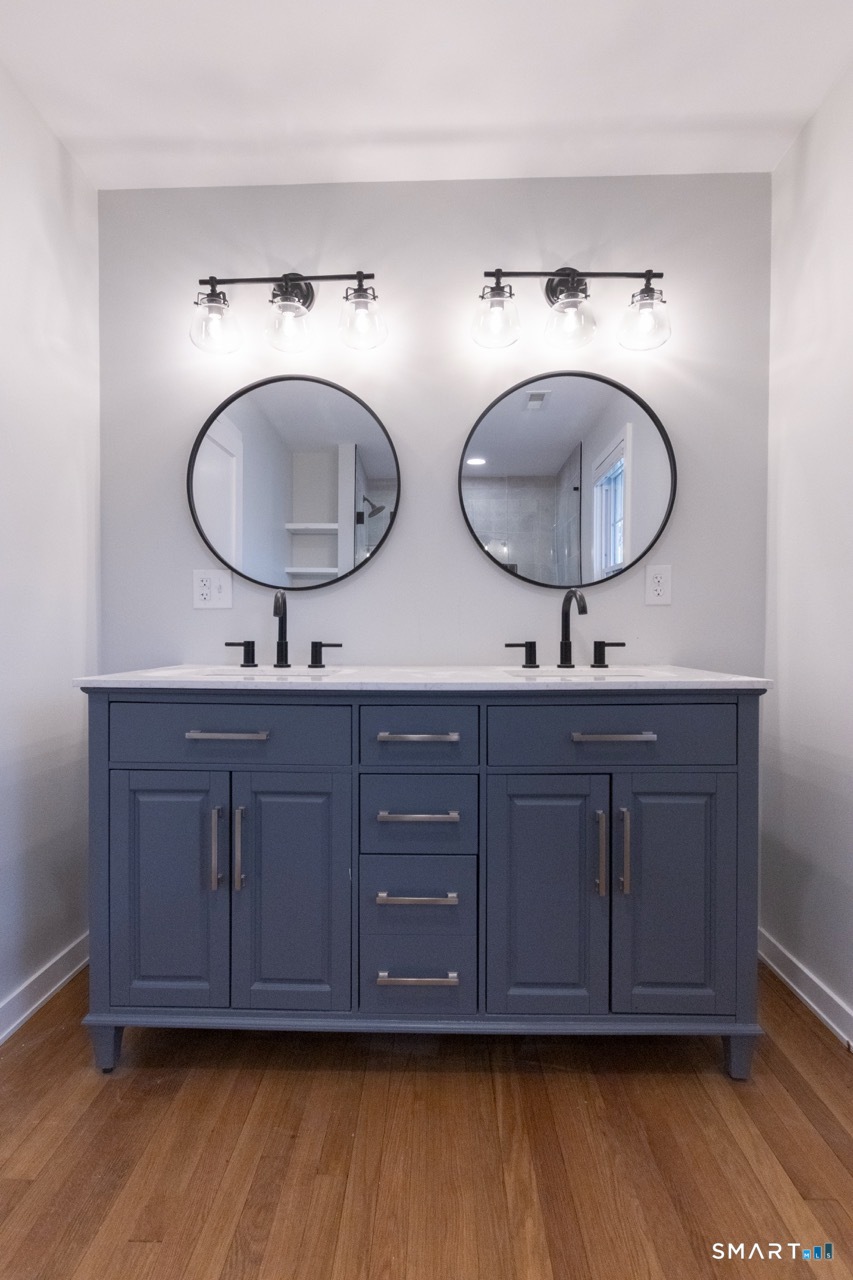 18 Maple Street Trumbull, CT 06611 - Photo 18 of 37