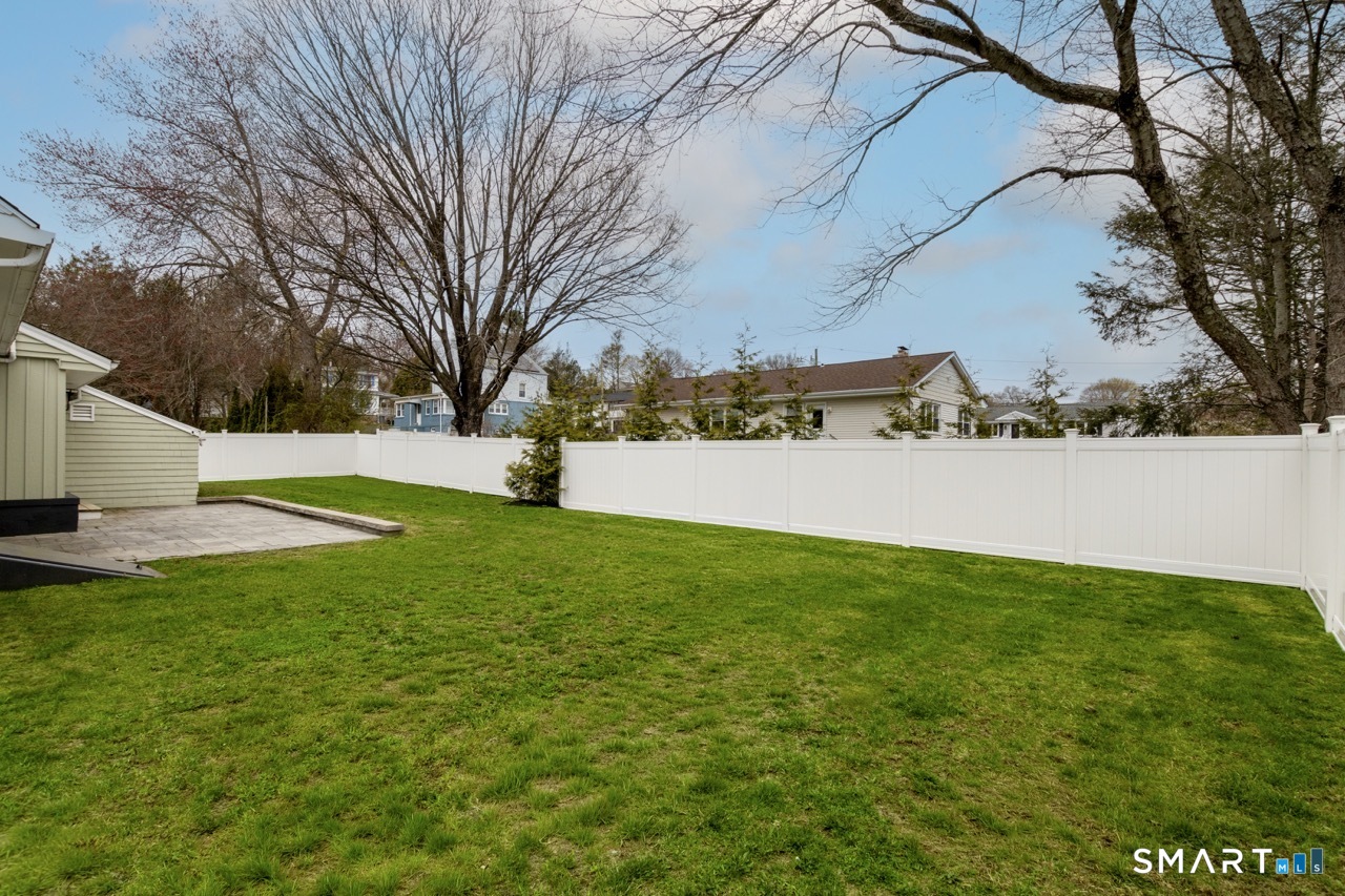 18 Maple Street Trumbull, CT 06611 - Photo 30 of 37