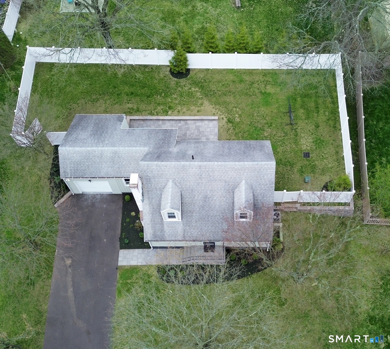 18 Maple Street Trumbull, CT 06611 - Photo 32 of 37