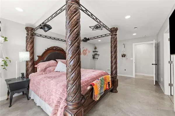 $520,000 | 2906 North Twyman Road, Independence, MO 64058