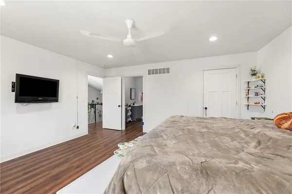 $520,000 | 2906 North Twyman Road, Independence, MO 64058