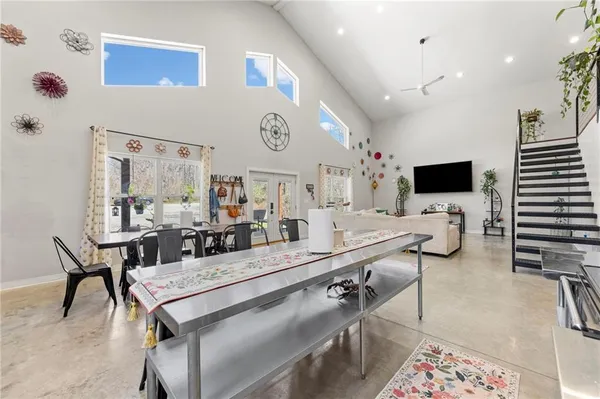 $520,000 | 2906 North Twyman Road, Independence, MO 64058