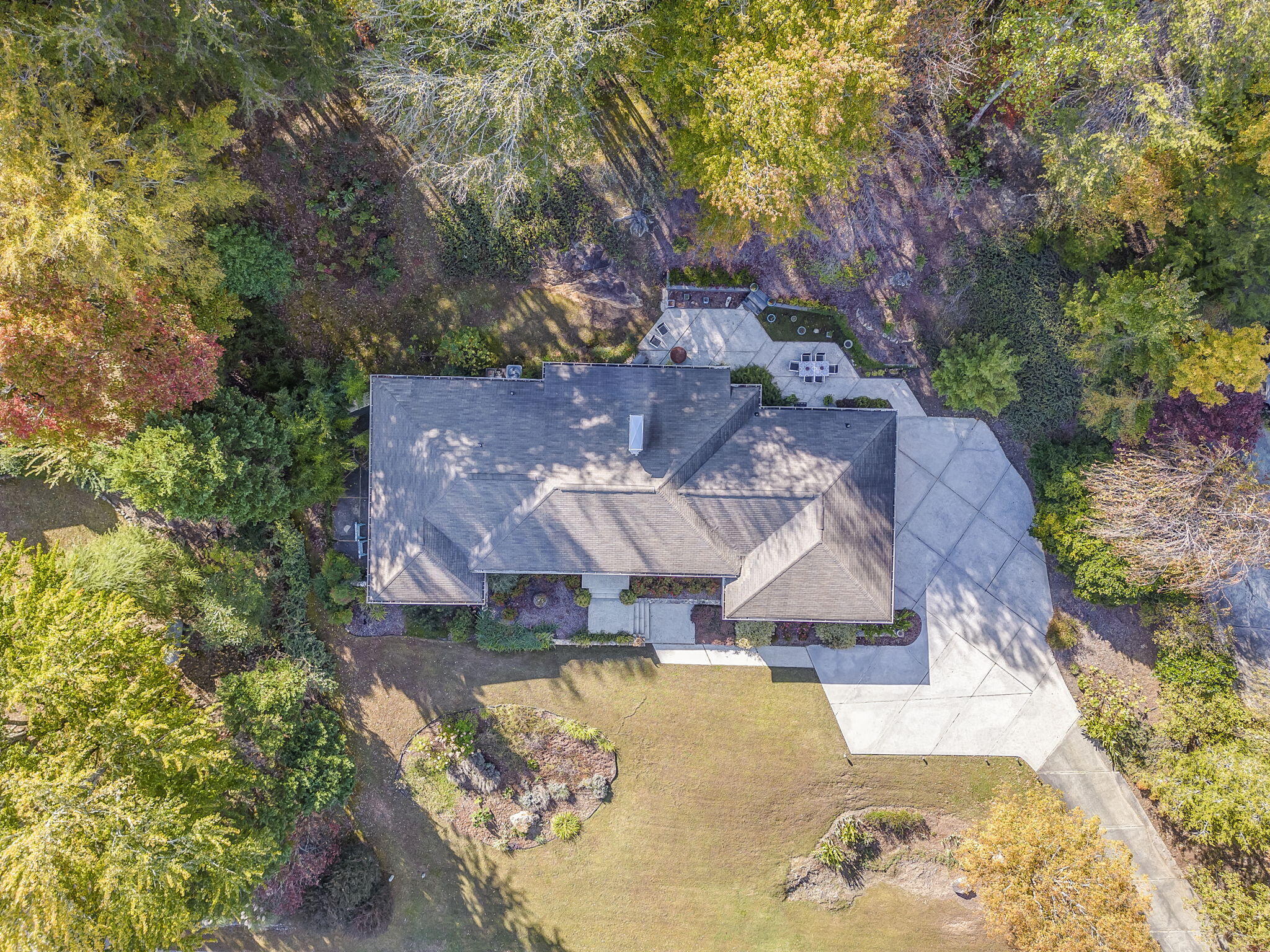 2305 Ravine Way Dalton, GA 30720 - Photo 2 of 74 3-web-or-mls-DJI_0053_4_5