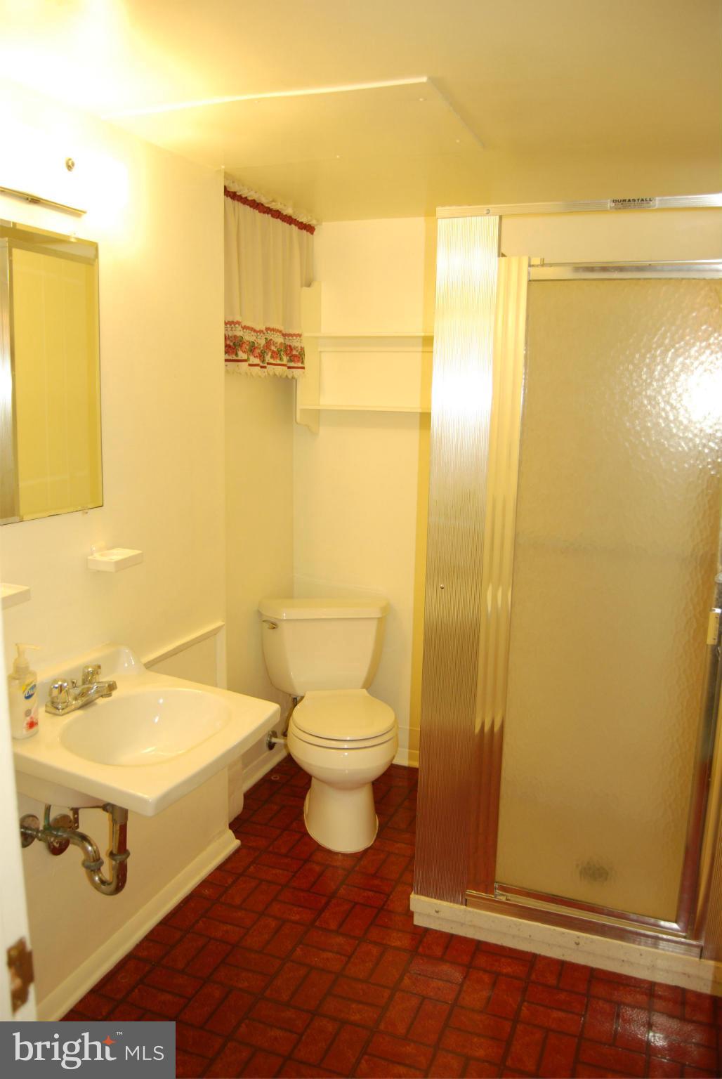 114 Brunk Road Reisterstown, MD 21136 - Photo 18 of 22 Bath