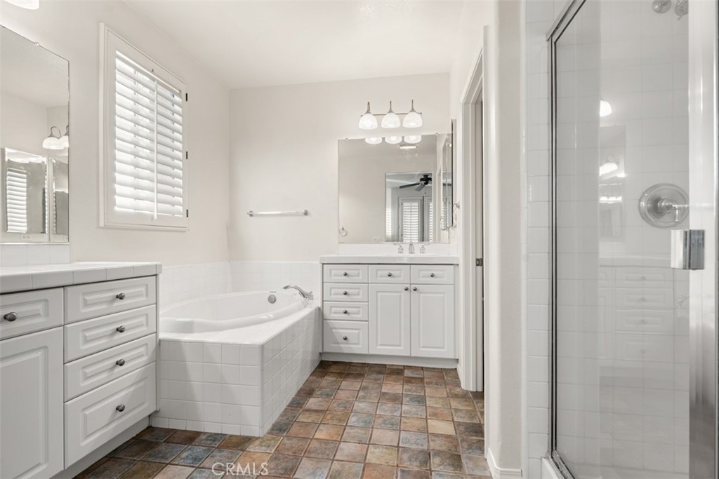 70 Chula Vista Irvine, CA 92602 - Photo 17 of 19