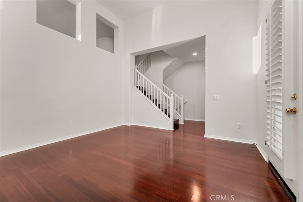 70 Chula Vista Irvine, CA 92602 - Photo 4 of 19