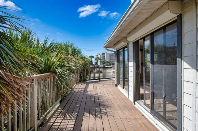 $710,000 | 757 Seahorse Avenue, Fort Walton Beach, FL 32548