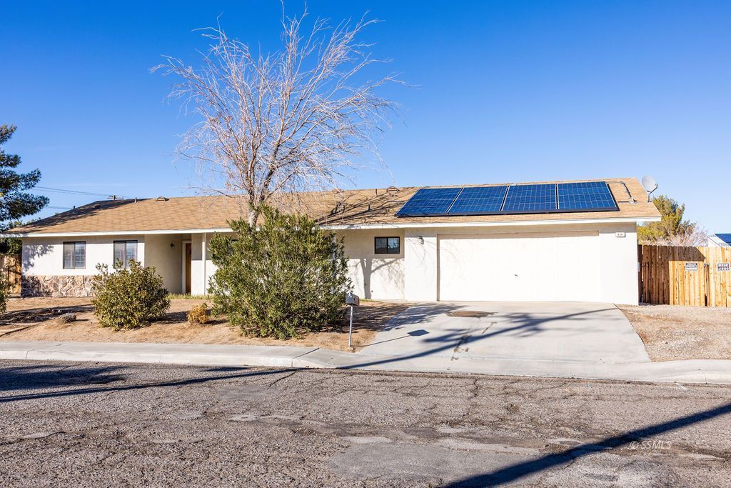834 West Graaf Avenue Ridgecrest, CA 93555 - Photo 1 of 39 a view of a house with a yard