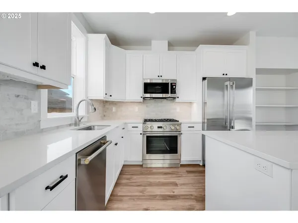 $1,149,000 | 15 Avenue I, Unit 1, Seaside, OR 97138