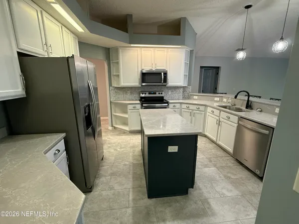 $2,400 | 9339 Whisper Glen Drive, Jacksonville, FL 32222