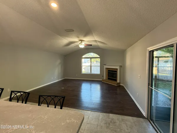 $2,400 | 9339 Whisper Glen Drive, Jacksonville, FL 32222