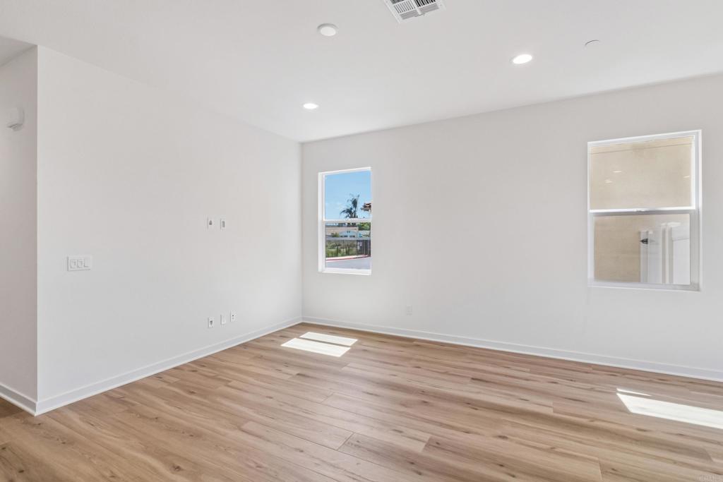 725 Kingbird Loop Oceanside, CA 92058 - Photo 50 of 61 Gallery Image 50