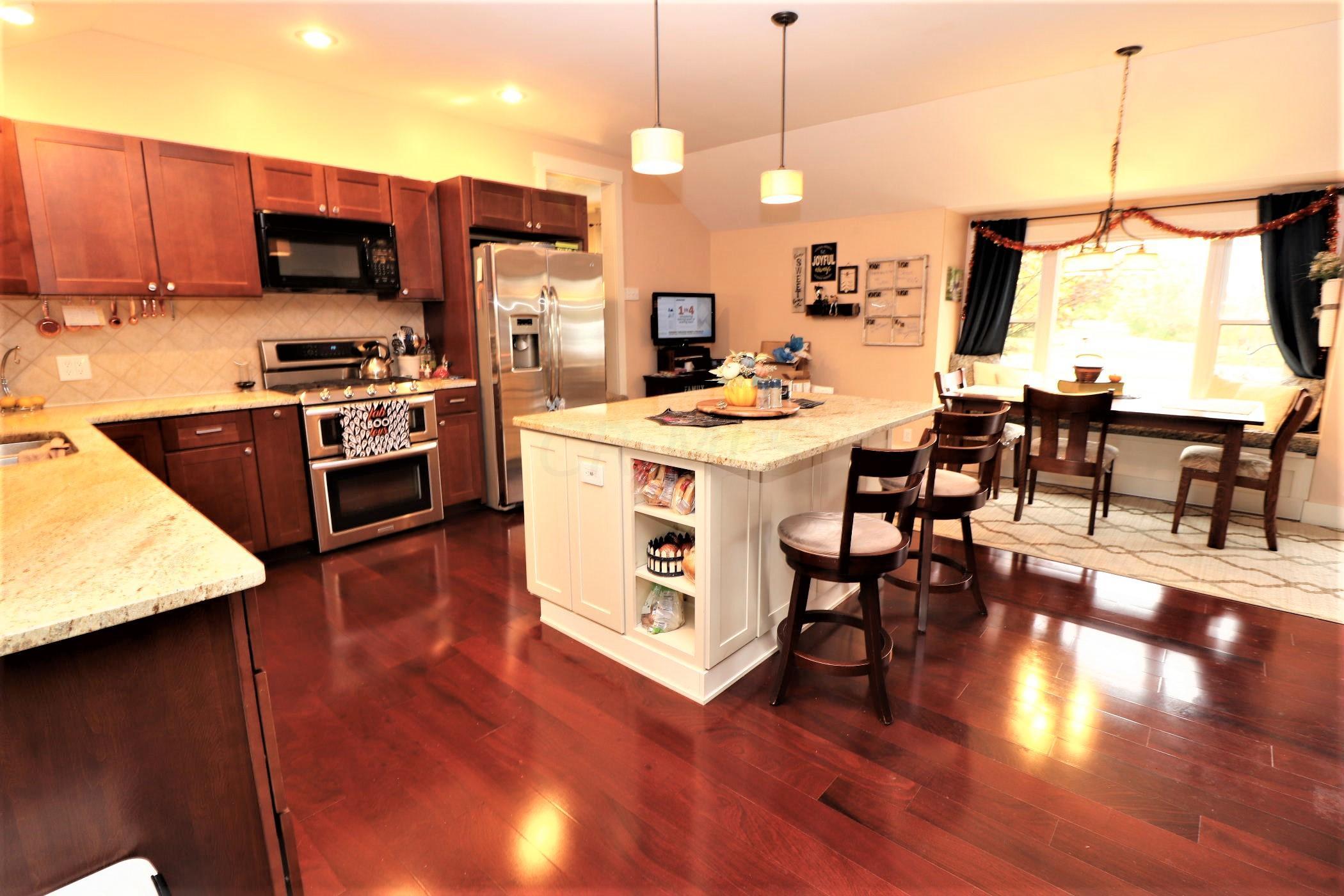 943 Cole Road Galloway, OH 43119 - Photo 8 of 38 Gallery Image 8