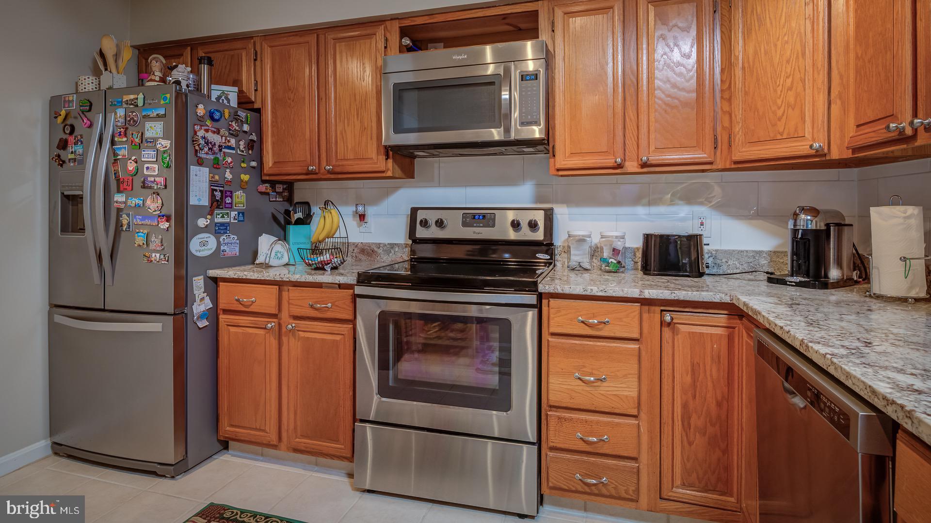 2220 Springwood Drive, Unit 108B Reston, VA 20191 - Photo 7 of 17 KITCHEN
