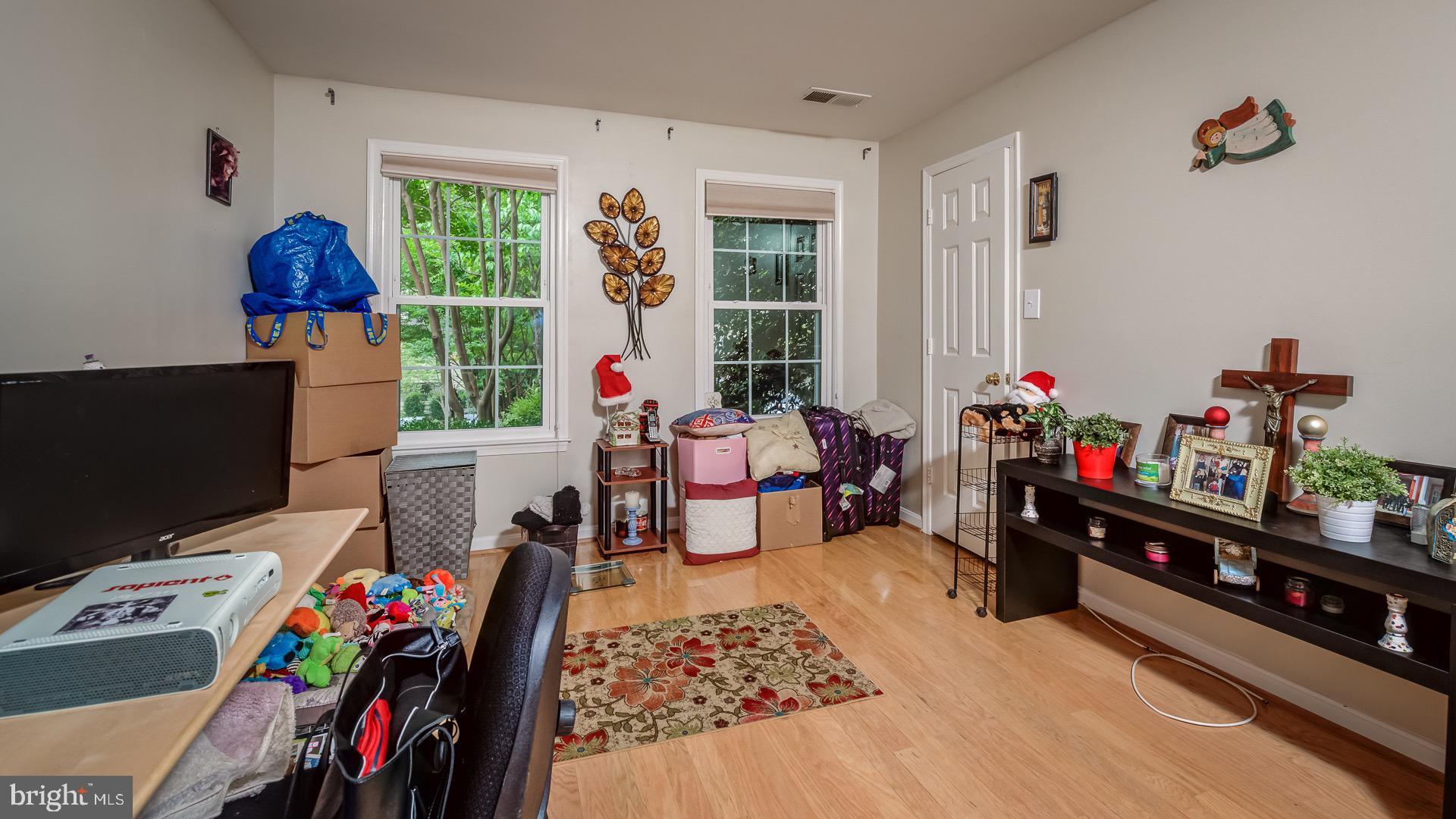 2220 Springwood Drive, Unit 108B Reston, VA 20191 - Photo 9 of 17 SECOND BEDROOM